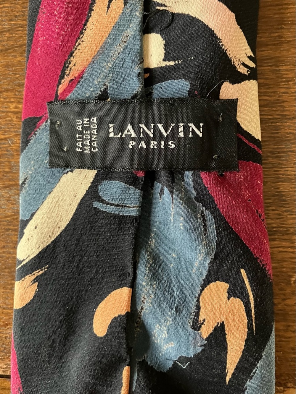 Vintage Lanvin Navy Tie with Burgundy, Light Blue and Cream Brushstroke Pattern - Picture 4 of 5